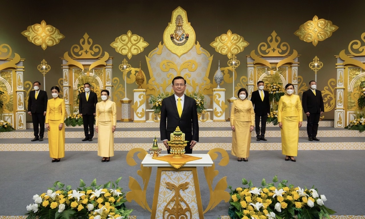 ทิพยประกันภัย ร่วมถวายพระพรชัยมงคลพระบาทสมเด็จพระปรเมนทรรามาธิบดีศรีสินทรมหาวชิราลงกรณ พระวชิรเกล้าเจ้าอยู่หัว