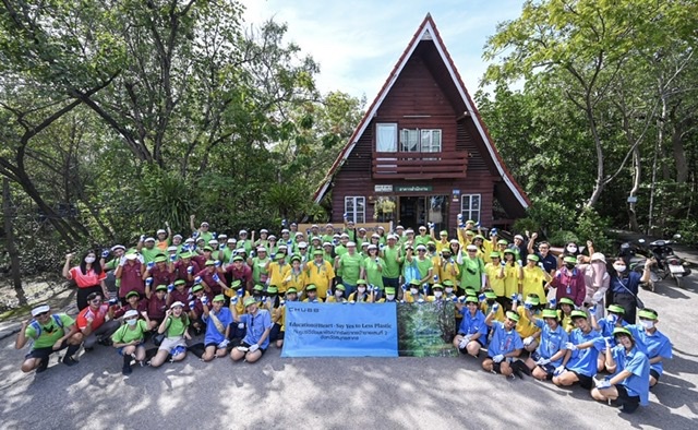 ชับบ์ ไลฟ์ สานต่อโครงการ ‘Education@Heart – Say Yes to Less Plastic’สนับสนุนการเรียนรู้ด้านสิ่งแวดล้อม เพื่ออนาคตที่ยั่งยืน