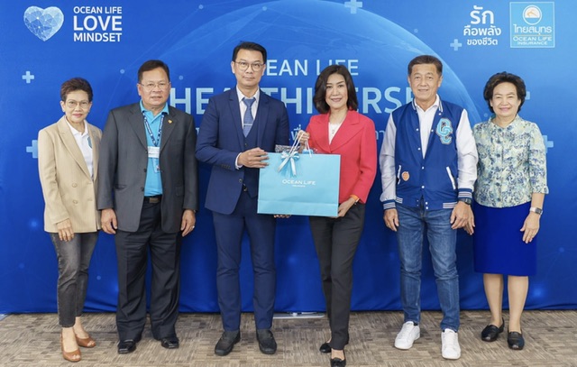 OCEAN LIFE ไทยสมุทร จับมือ “หมอป๊อป” จากเพจ DietDoctor Thailand ชูแนวคิด Healthiverse โลกใหม่ที่ดีขึ้นเพื่อคนรักสุขภาพ ในรายการ “เม้าท์กับหมอ FORUM”  