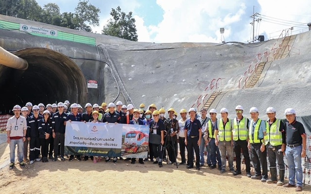 RT ต้อนรับ ผู้ว่าการรถไฟฯ และ คณะสื่อมวลชนดูงานโครงการก่อสร้างรถไฟทางคู่ สายเด่นชัย-เชียงราย-เชียงของ